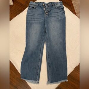 KanCan button fly, frayed hem jeans. (Cropped)